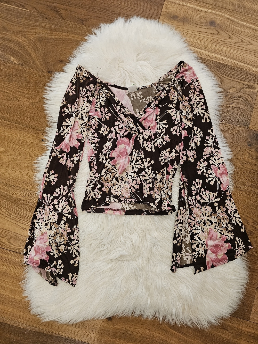 Vintage Floral V-Neck Bell Sleeve Women's Top in Brown and Pink